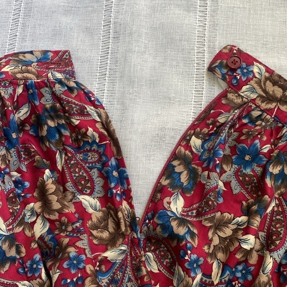 FL Collections vintage floral midi skirt. - Picture 6 of 10